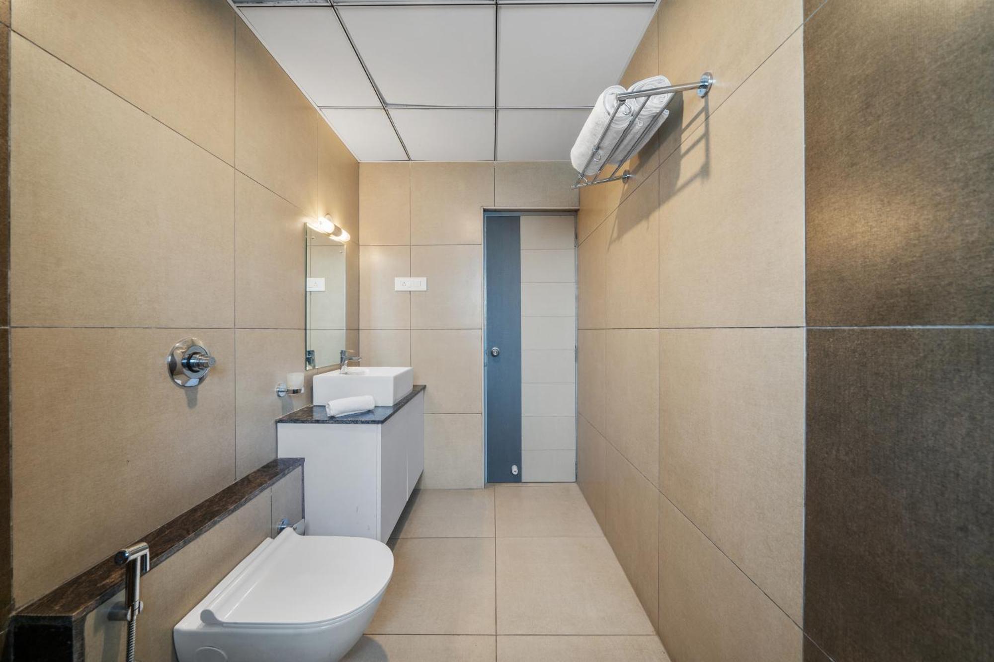 Hotel Gsr Tumkur Eksteriør billede