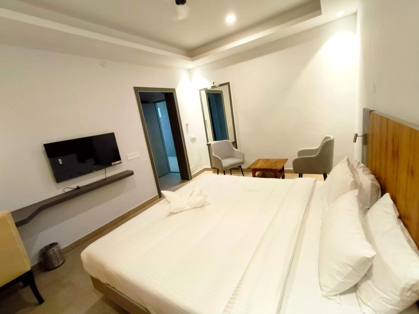 Hotel Gsr Tumkur Eksteriør billede