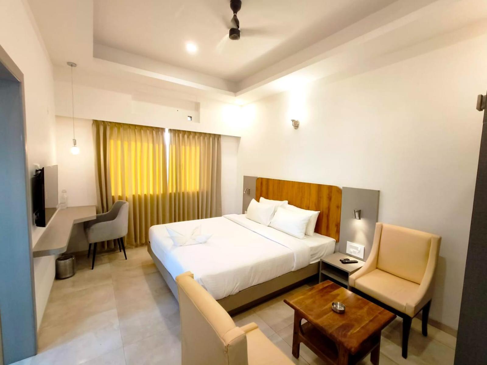 Hotel Gsr Tumkur Eksteriør billede