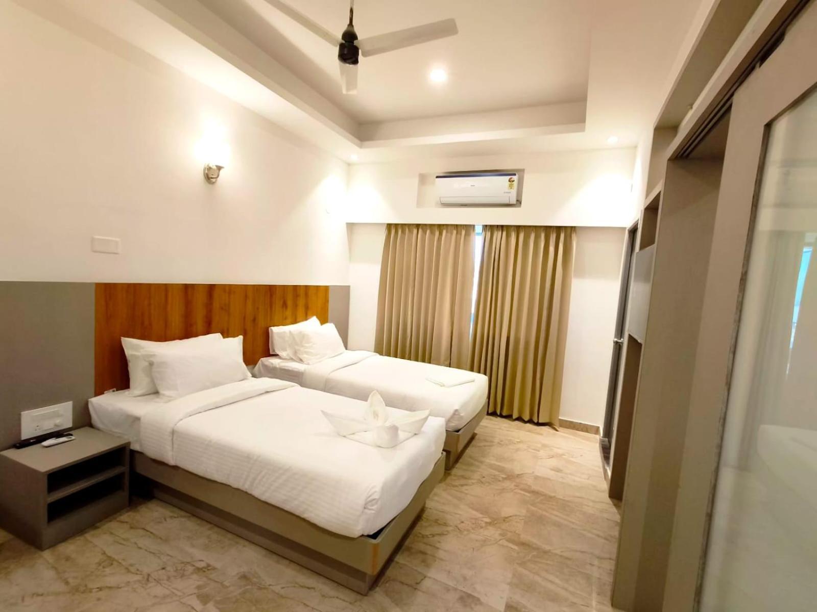 Hotel Gsr Tumkur Eksteriør billede