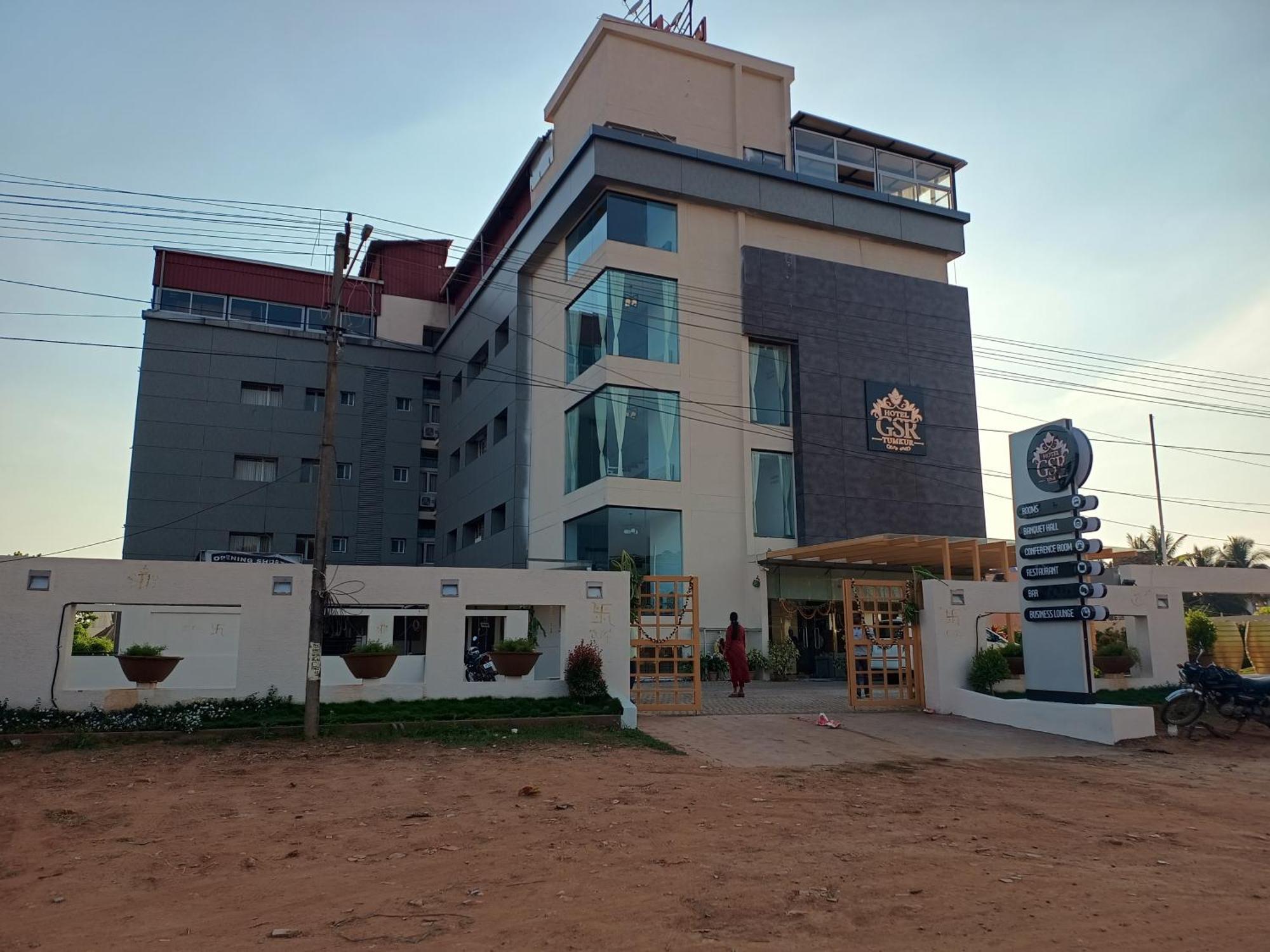Hotel Gsr Tumkur Eksteriør billede